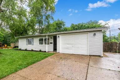 Main picture of 546 Palace Ln