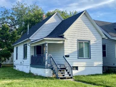 Main picture of 6754 Orchard Ave