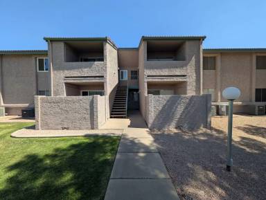 Main picture of Woodglen Square