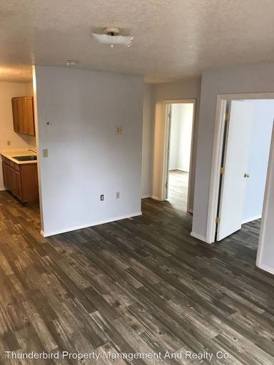 Main picture of 652 Vancouver Rd SE