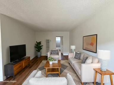 Main picture of 9781 Acacia Ave