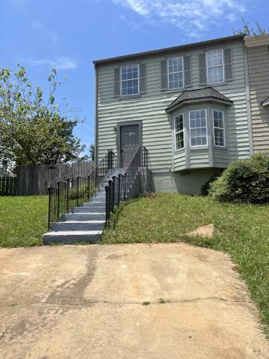 Main picture of 1877 Barrington Ct
