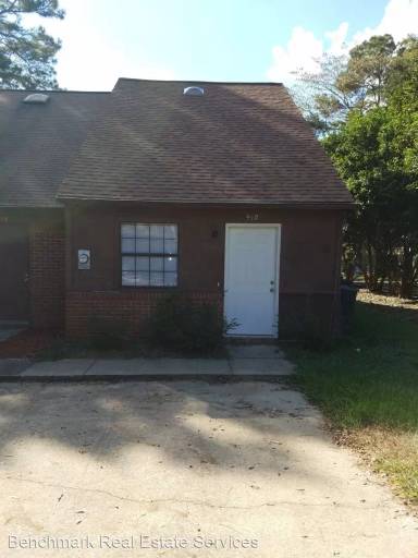 Main picture of 910 S Lipona Rd