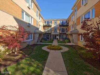 Main picture of 5450 W Higgins Ave