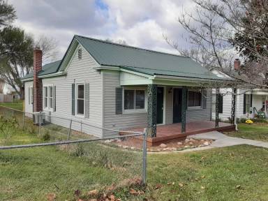 Main picture of 1513 3rd St