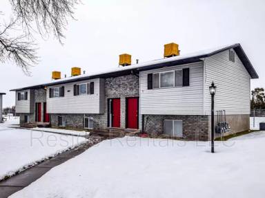 Main picture of 863 W 530 S