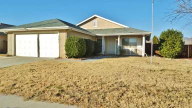 Main picture of 42846 Berkley Ave