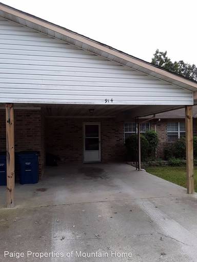 Main picture of 902 Coley Dr