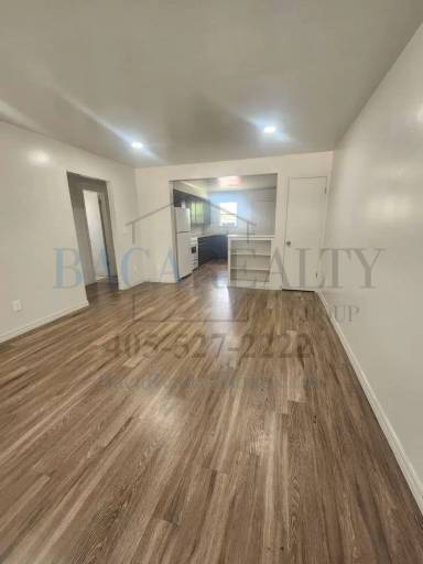 Main picture of 2227 Donna Dr
