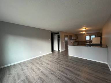 Main picture of 10339 NE Prescott St