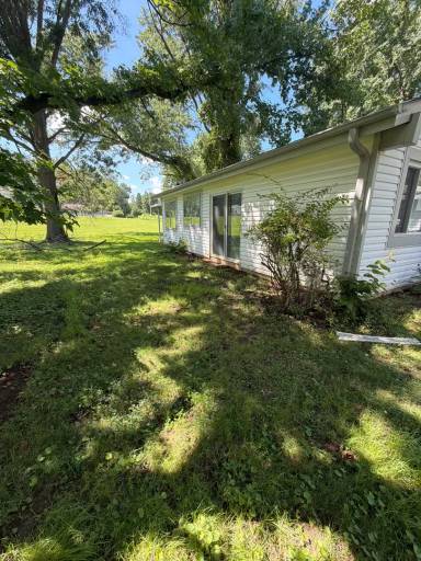 Main picture of 602 Ledyard Dr