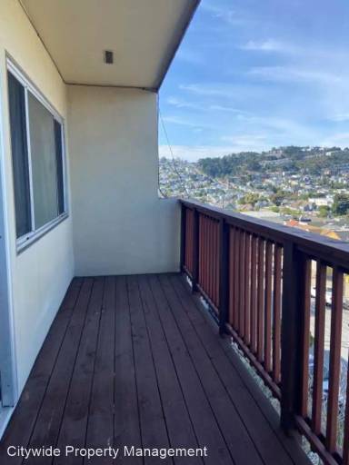 Main picture of 445 Diamond St