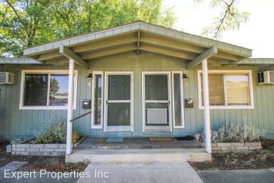 Main picture of 2250 Crater Lake Ave