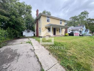 Main picture of 1636 W 10th St