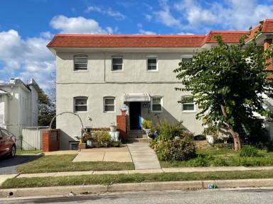 Main picture of 628 47th St