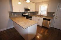 Main picture of 122 W 7th St