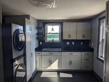 Main picture of 21 Veteran Ct