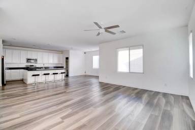 Main picture of 4821 Spanish River St