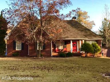 Main picture of 105 Woodhurst Dr