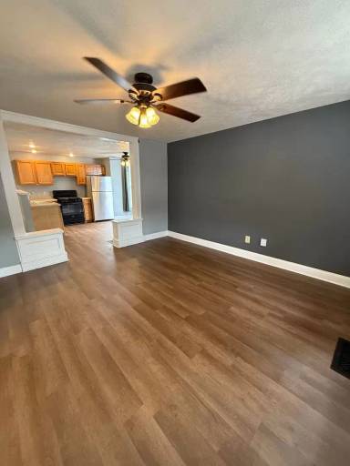Main picture of 502 S Gridley St