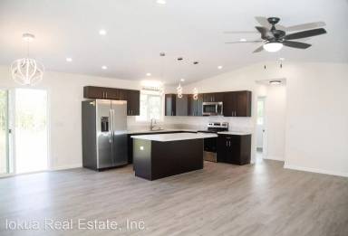 Main picture of 16-2055 Silveroak Dr