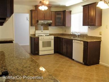 Main picture of 4825 Claret Ct