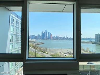 Main picture of 405A Park Ave