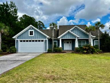 Main picture of 102 Settlers Hammock Way
