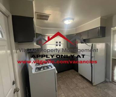 Main picture of 1327 W 41st Ave