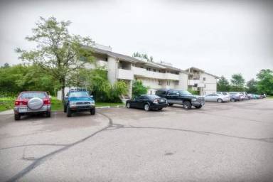 Main picture of Heatheridge Lake Condominiums