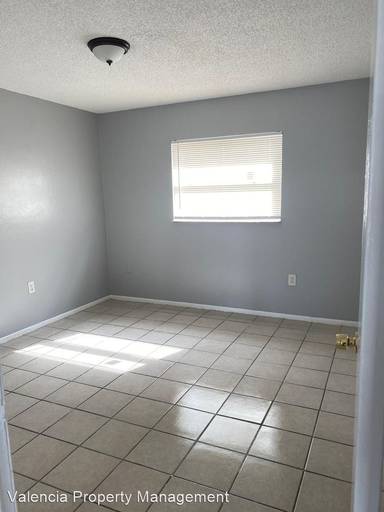 Main picture of 5932 Siesta Ln