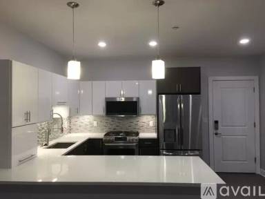 Main picture of 2 Cliveden St