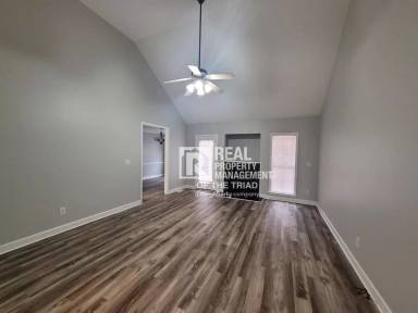 Main picture of 120 Sedge Meadow Dr