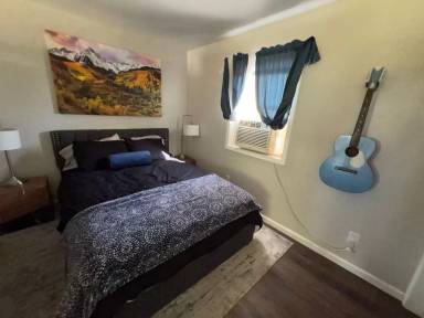 Main picture of 525 1st Ave S