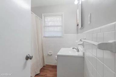 Main picture of 381 Waterford Rd NW