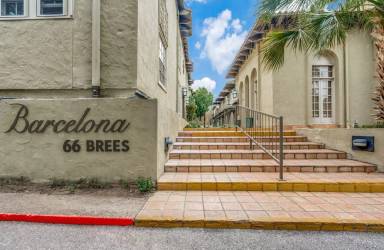 Main picture of 66 Brees Blvd