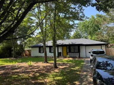 Main picture of 95 Grove Creek Dr