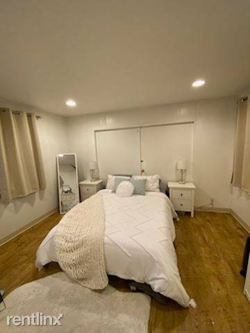 Main picture of 234 Moon Dr