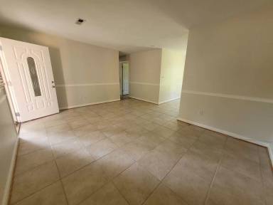 Main picture of 2237 Maple St