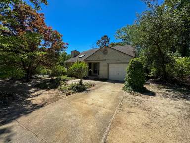 Main picture of 1715 Arrow Ridge Way