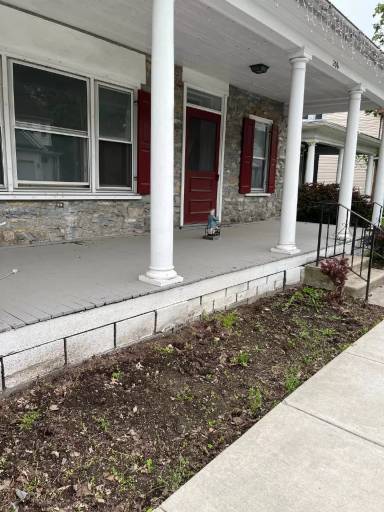 Main picture of 206 E Main St