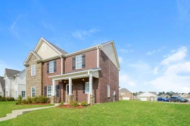 Main picture of 3672 Grand Central Ave