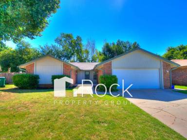 Main picture of 10520 Blue Spruce Rd