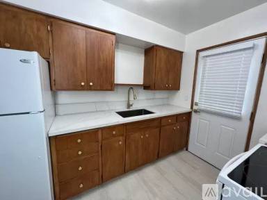 Main picture of 8930 N Kimball Ave