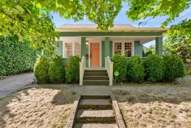 Main picture of 8025 SE 8th Ave