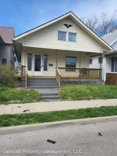 Main picture of 1116 N Main St