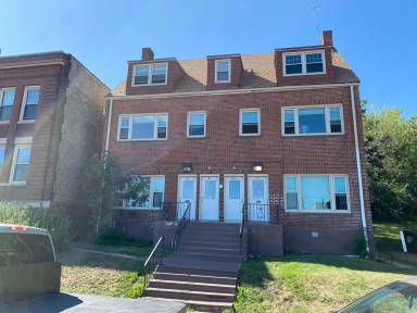 Main picture of 607 E 1st St