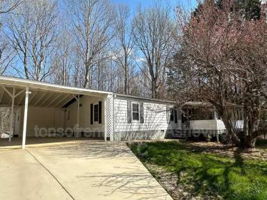 Main picture of 32 Little Dove Ct