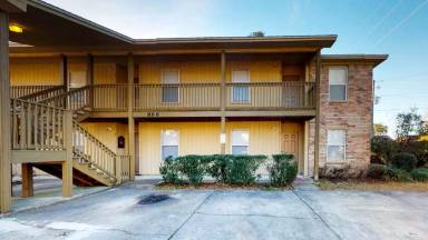 Main picture of 895 Silverwood