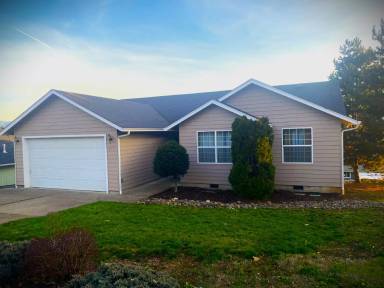 Main picture of 293 Armande Loop